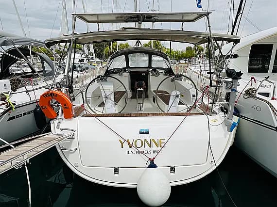 Bavaria Cruiser 41 in Athens / Alimos Marina - image 1