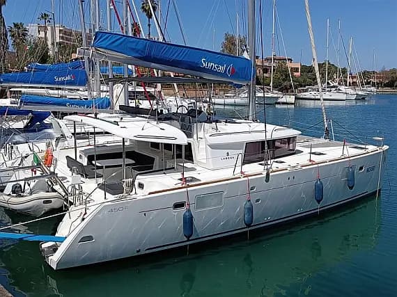 Lagoon 450 Fly in Sicily / Furnari / Marina Portorosa - image 1
