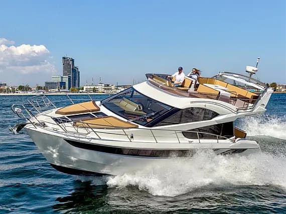 Galeon 420 Fly in Sukošan / D-Marin Dalmacija Marina - image 1