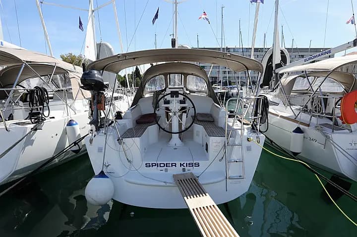 Sun Odyssey 319 in Pula / ACI Marina Pula - image 1