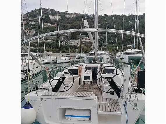 Dufour 360 Grand Large in Sicily / Capo d'Orlando Marina - image 1