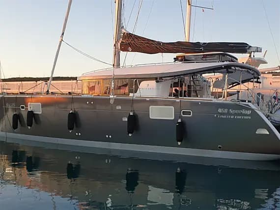 Lagoon 450 in Sukošan / D-Marin Dalmacija Marina - image 1