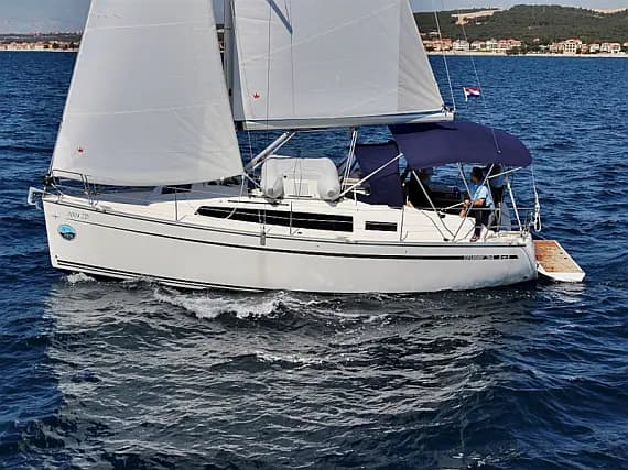 Bavaria Cruiser 34 in Sukošan / D-Marin Dalmacija Marina - image 1