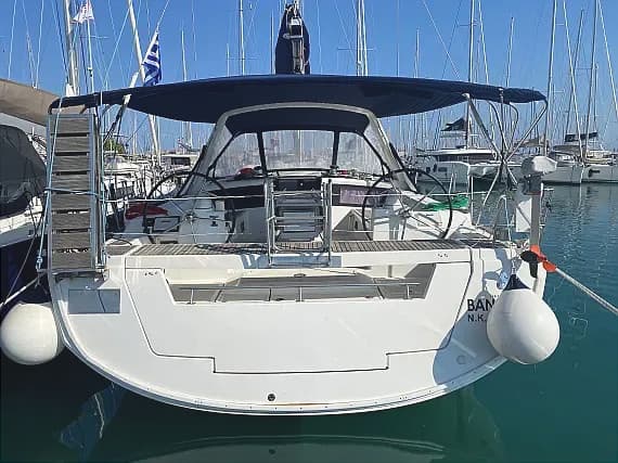 Oceanis 48 in Kalamata Marina - image 1