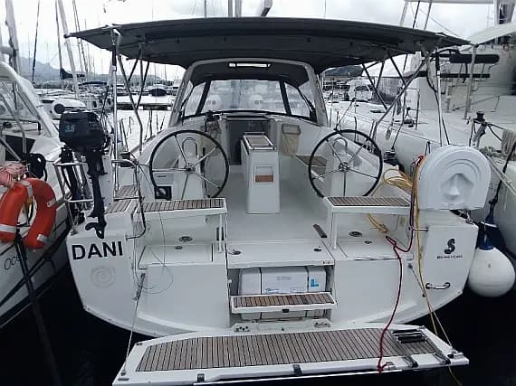 Oceanis 38.1 in Sardinia / Cannigione - image 1
