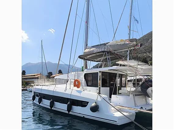 Bali 4.2 in Lefkada / Marina Perigiali - image 1