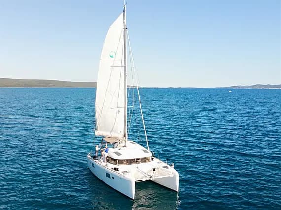 Lagoon 39 in Dubrovnik / Marina Frapa Dubrovnik - image 1