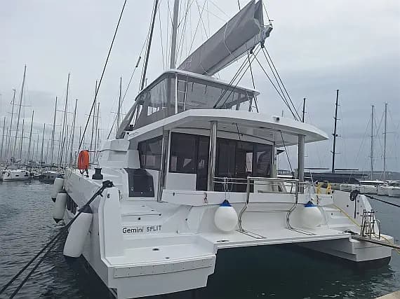 Bali 5.4 in Kaštel Gomilica / Marina Kaštela - image 1