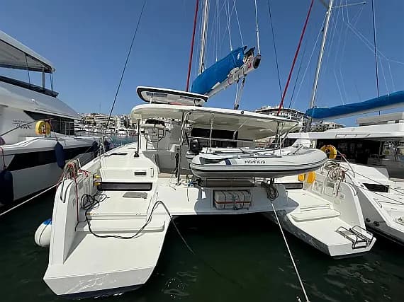 Lagoon 42 in Pula / Marina Polesana - image 1