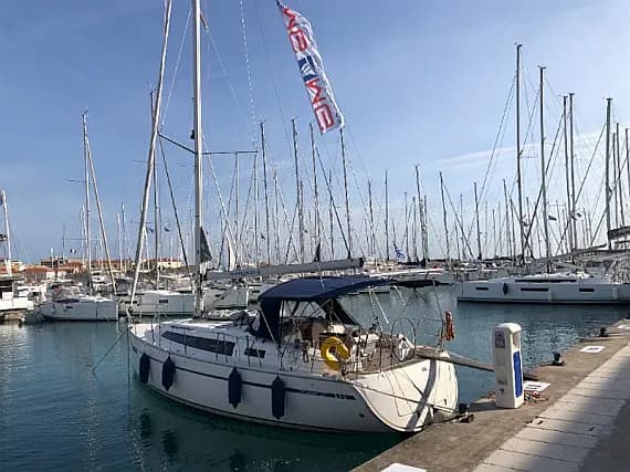 Bavaria Cruiser 37 in Lefkada / D-Marin Marina Lefkas - image 1