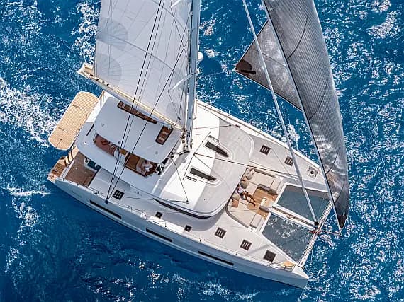 Lagoon 55 in Athens / Alimos Marina - image 1