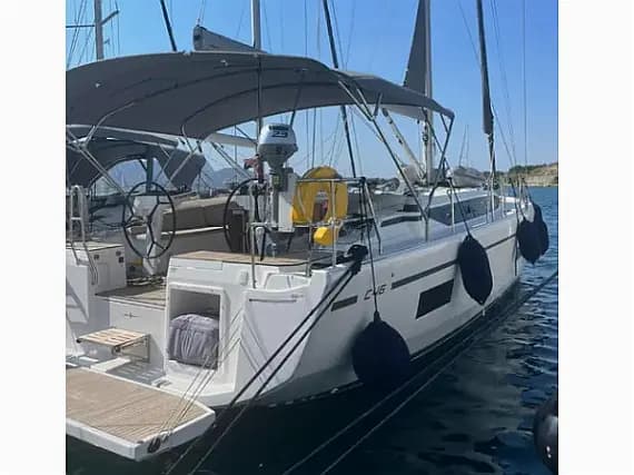 Bavaria C46 in Palairos / Marina Paleros - image 1
