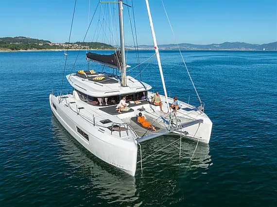Lagoon 43 in Sicily / Trapani - image 1