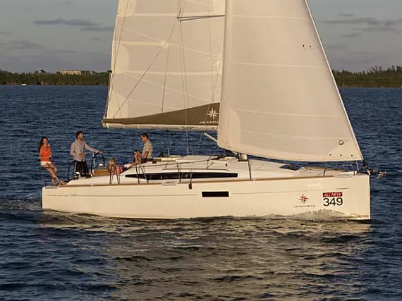 Sun Odyssey 349 in Skopelos / Elios / Neo Klima - image 1