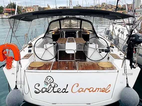 Dufour 460 Grand Large in Lavrion / Olympic Marina - image 1