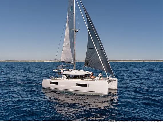 Lagoon 40 in Dubrovnik / ACI Marina Dubrovnik - image 1