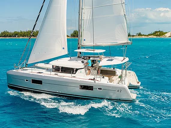 Lagoon 42 in Šibenik / D-Marin Marina Mandalina - image 1