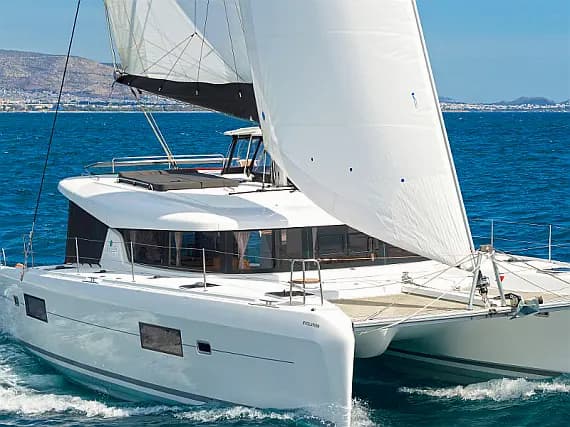 Lagoon 42 in La Spezia / Porto Mirabello - image 1
