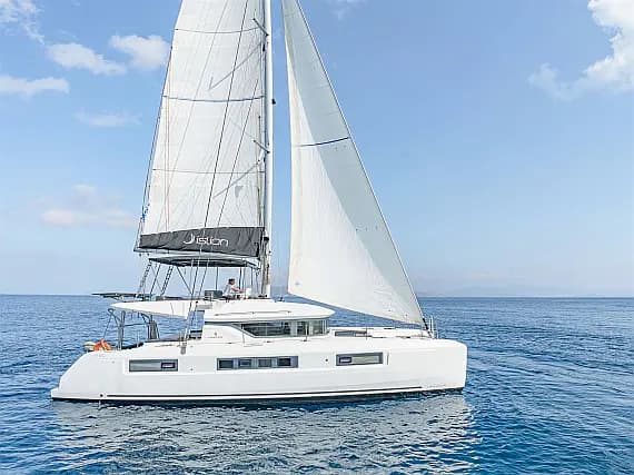 Lagoon 50 in Athens / Alimos Marina - image 1