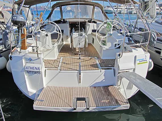 Sun Odyssey 479 in Lavrion Main Port - image 1