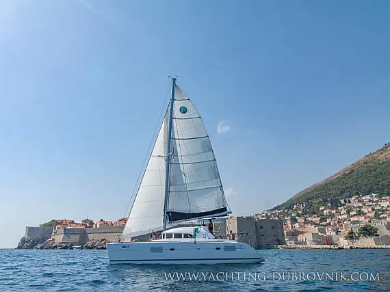 Lagoon 380 in Dubrovnik / ACI Marina Dubrovnik - image 1