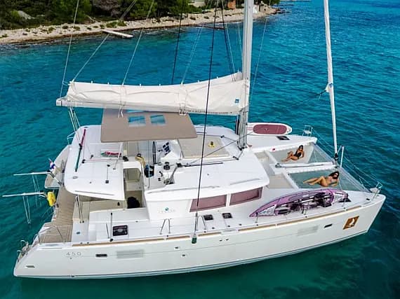 Lagoon 450 Fly in Trogir / SCT Marina Trogir - image 1
