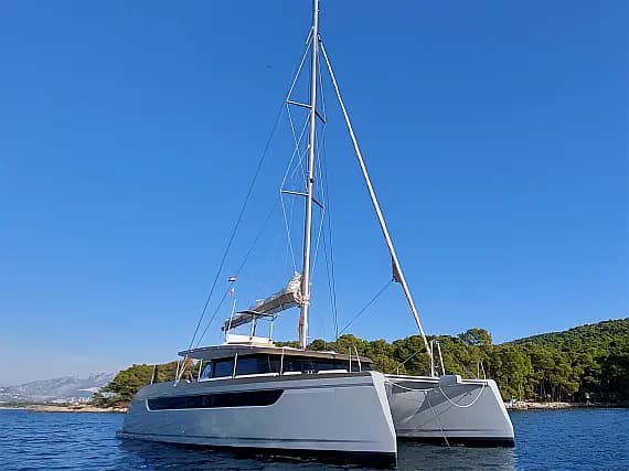 Luna 49 in Split / MCI Marine Club International - image 1