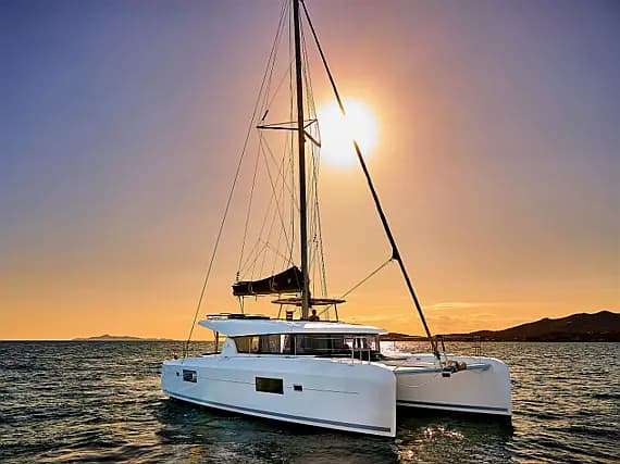 Lagoon 42 in Lefkada / D-Marin Marina Lefkas - image 1