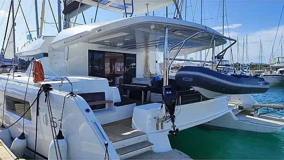 Lagoon 51 in Lavrion / Olympic Marina - image 1