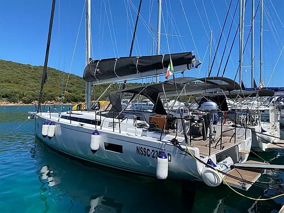First 44 in Sardinia / Portisco / Cala dei Sardi - image 1