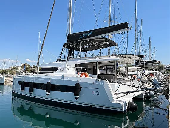 Bali 4.8 in Athens / Alimos Marina - image 1