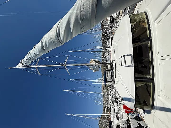 Lagoon 39 in Lavrion / Olympic Marina - image 1