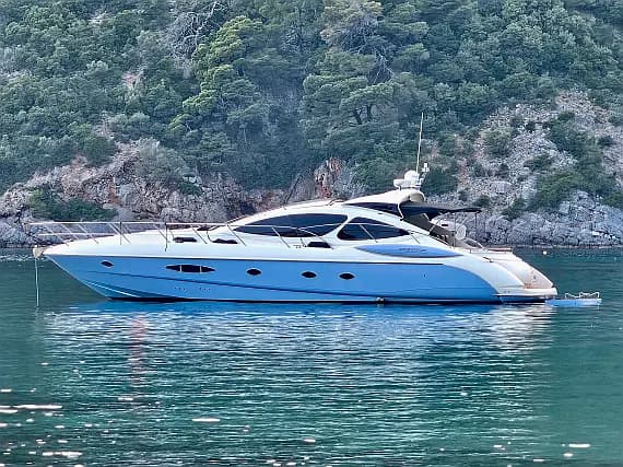 Azimut Atlantis 55 in Kanistro - Chalkidiki / Marina Miraggio - image 1