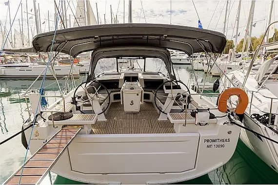 Oceanis 51.1 in Athens / Alimos Marina - image 1