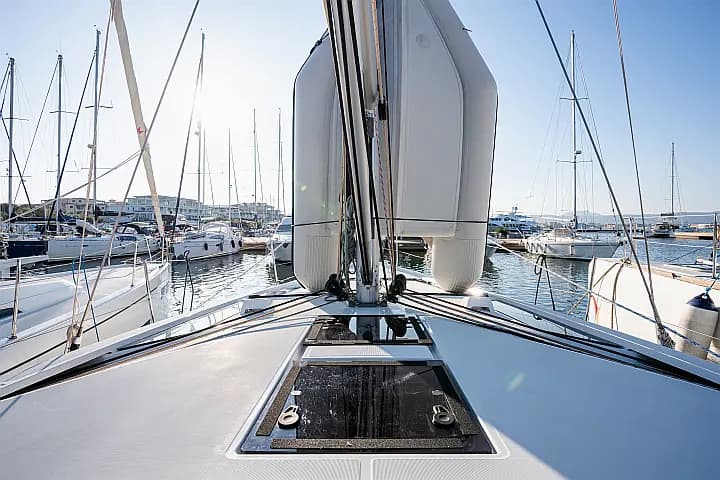Oceanis 46.1 in Sardinia / Olbia / Marina di Olbia - image 1