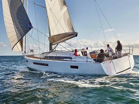 Sun Odyssey 490 in Procida / Marina di Procida - image 1