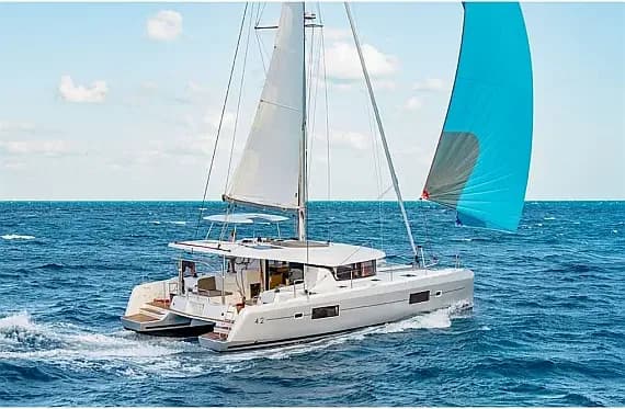 Lagoon 42 in Athens / Alimos Marina - image 1