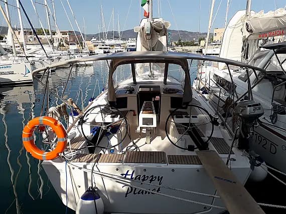 Dufour 360 Grand Large in Sicily / Furnari / Marina Portorosa - image 1