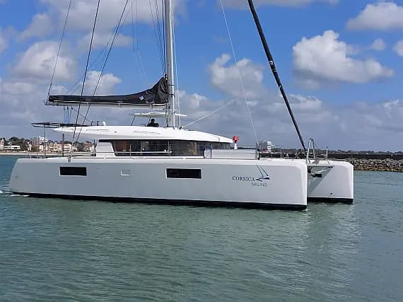 Lagoon 52 in Martinique / Le Marin - image 1