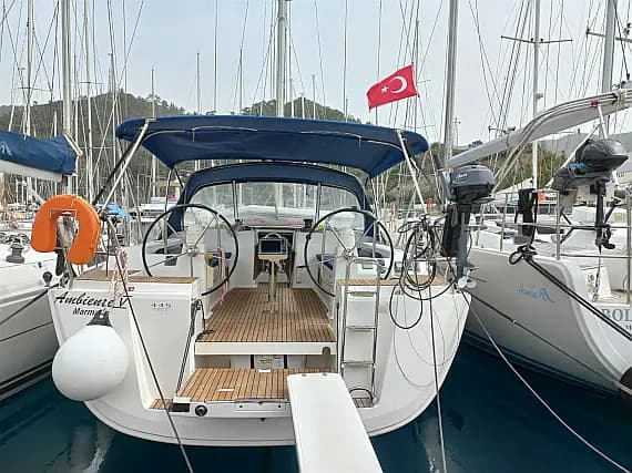 Dufour 445 Grand Large in Marmaris / Netsel Marmaris Marina - image 1