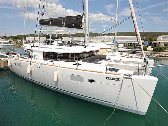 Lagoon 450 in Sukošan / D-Marin Dalmacija Marina - image 1