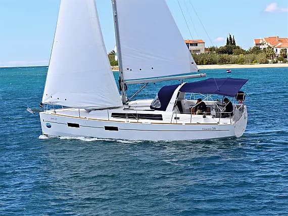 Oceanis 38.1 in Sukošan / D-Marin Dalmacija Marina - image 1
