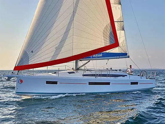Sun Odyssey 410 in Procida / Marina di Procida - image 1