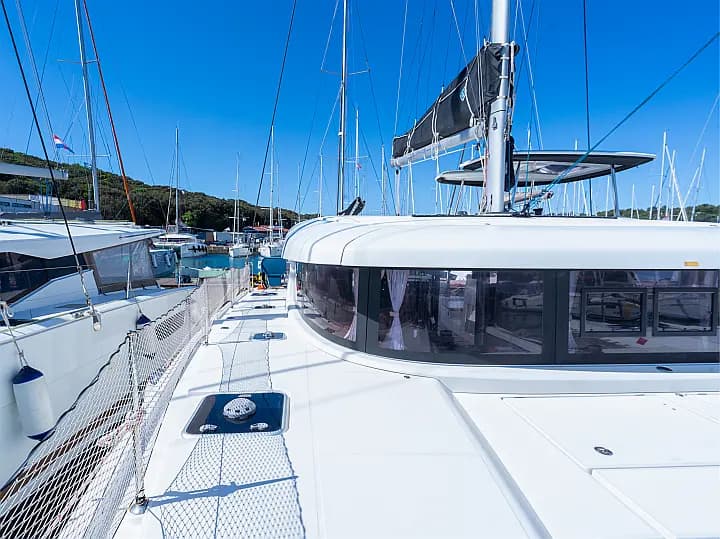 Lagoon 42 in Pula / Tehnomont Marina Veruda - image 1