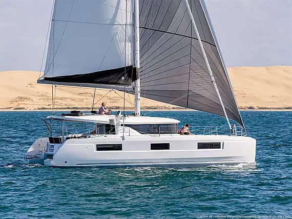 Lagoon 46 in Mallorca / Can Pastilla / Club Maritimo San Antonio De La Playa - image 1
