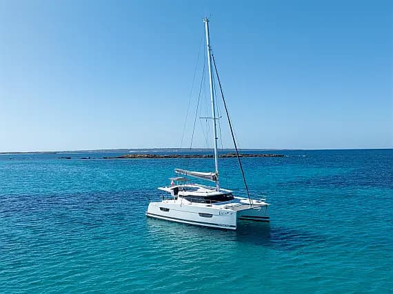Lucia 40 in Rhodes New Marina - image 1